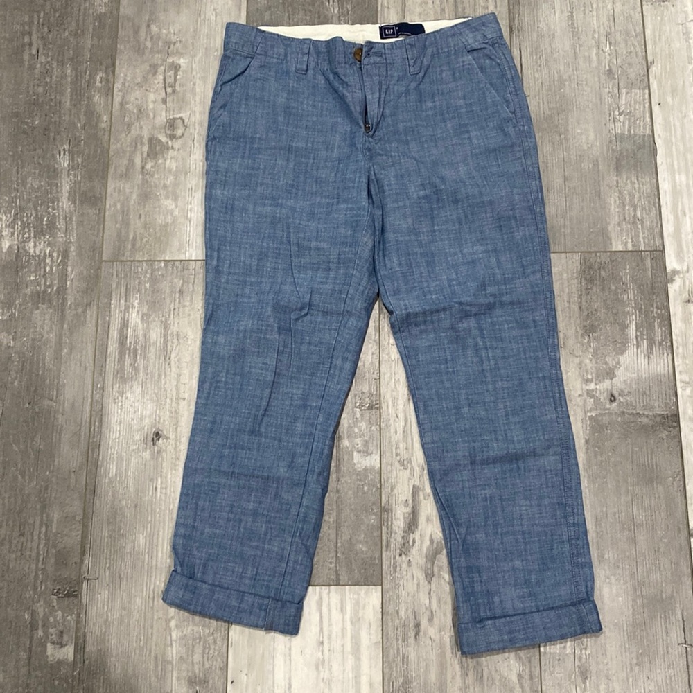 NWOT GAP Cuffed Girlfriend Khakis in Chambray Blue, Size 0